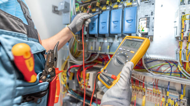 Best Licensed Electrician  in Forest Hill, TX